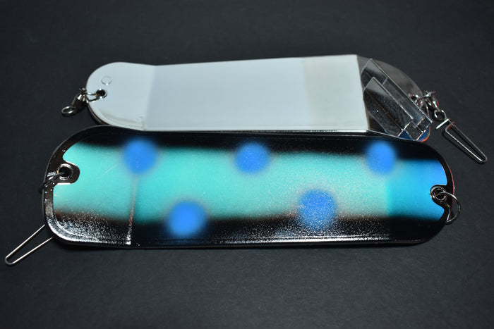 UV Glow Blue Balls - 8" Double Finned Flasher