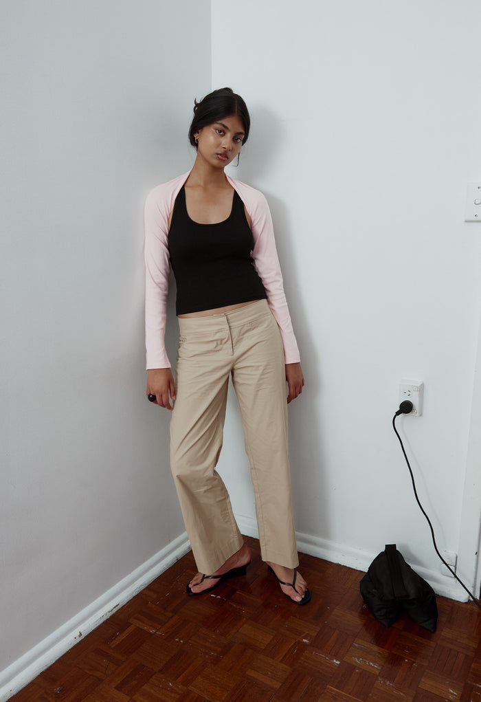 Chanelle is wearing a size 8