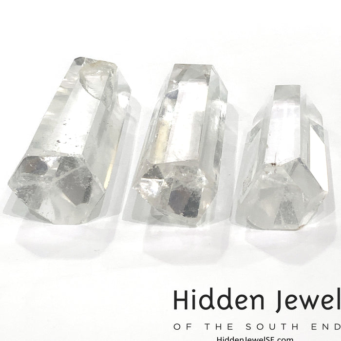 Clear quartz Gemstone Tower