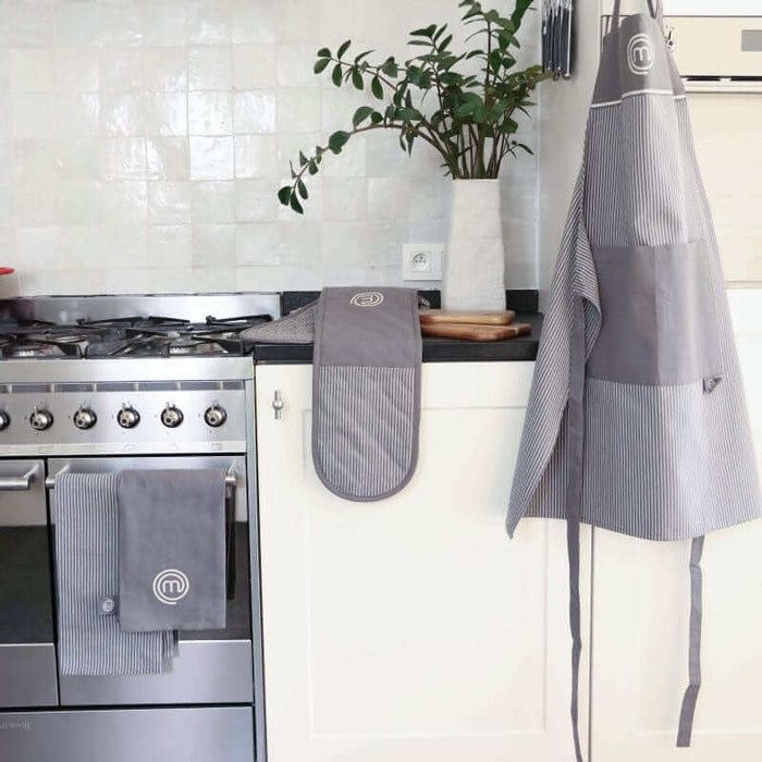 UK MASTERCHEF DOUBLE OVEN GLOVES TEXTILES EARTH TONES KITCHENWARE