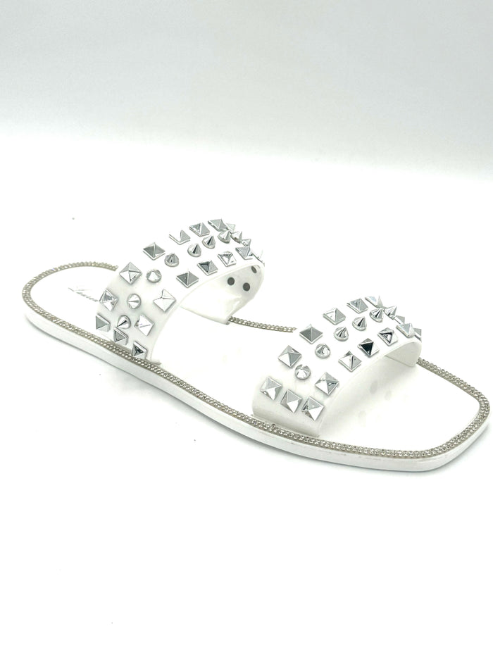 Effortlessly Chic Casual, yet Elegant Flat Sandle Studley