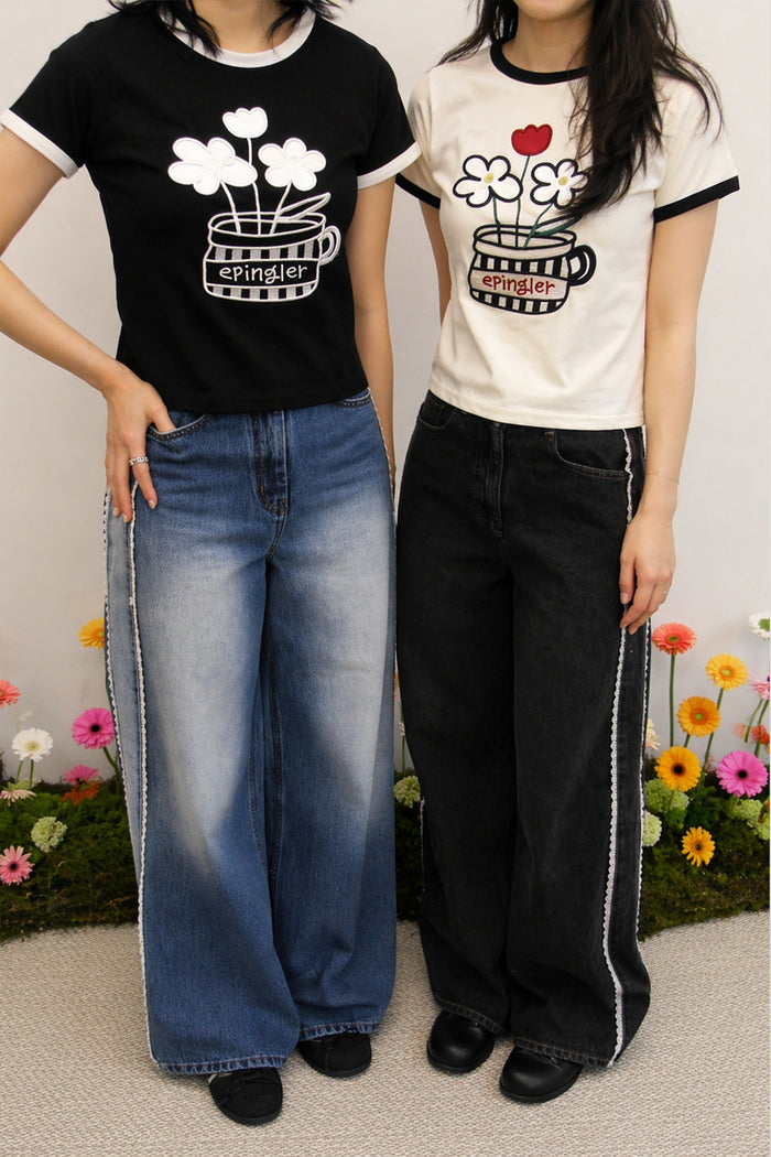 FLOWER EMBROIDERED T - BLACK