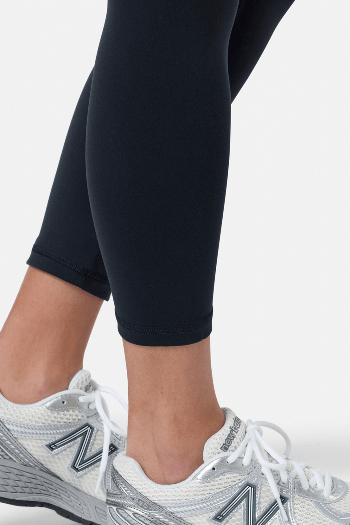 Gym+Coffee Soft Motion Legging 7/8 - Black - Dotique - Gym+Coffee