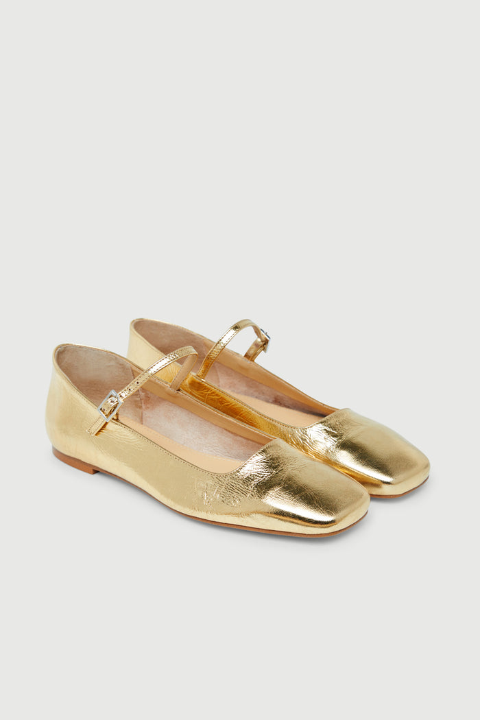 Julieta Mary Janes in Gold Leather