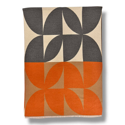 London Scarves - Retro print on cashmere blend scarf finished with fringes: Pistacio