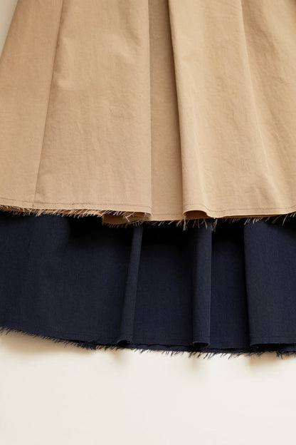LOW EDGE PLEATED SKIRT - BEIGE