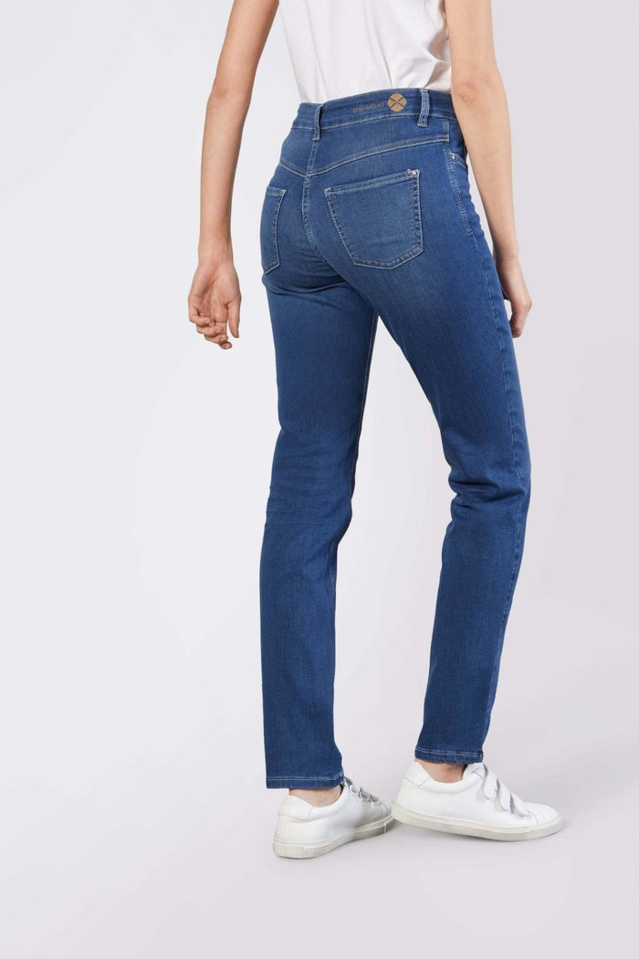 Model wearing MAC Jeans Dream Jeans Mid Blue Authentic Wash 5401-90-D569 by Mac Jeans, shop Mac Jeans at Dotique.
