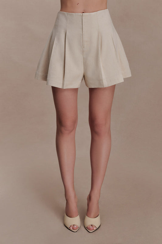 Martine Pleated Linen Short - Natural
