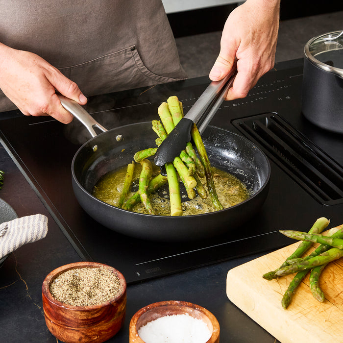 28cm Aluminium Non-Stick Frying Pan on an induction hob