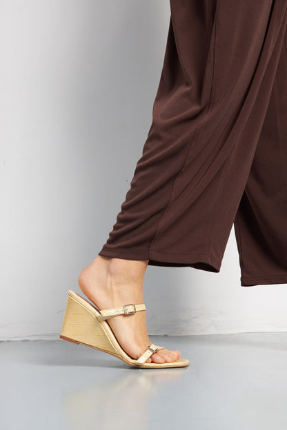 Olivia Sandals in Vanilla croc-effect Leather