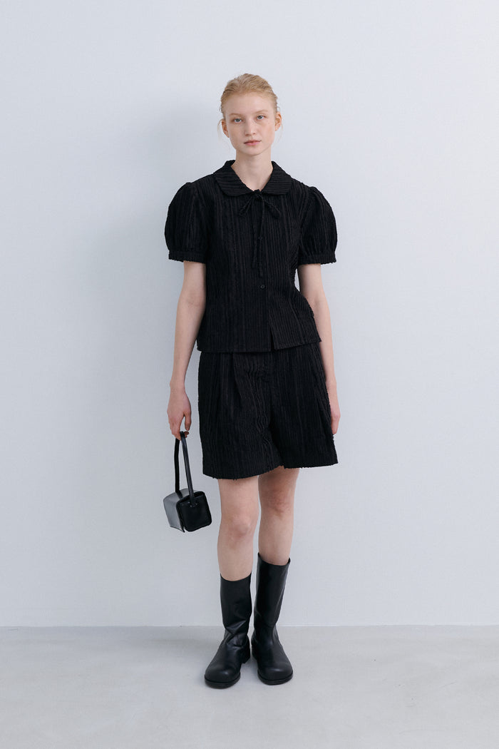 ORIGAMI RIBBON CROP SHIRT - BLACK