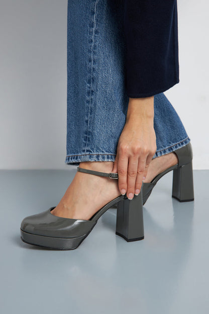 Rita Heels in Grey Patent Leather