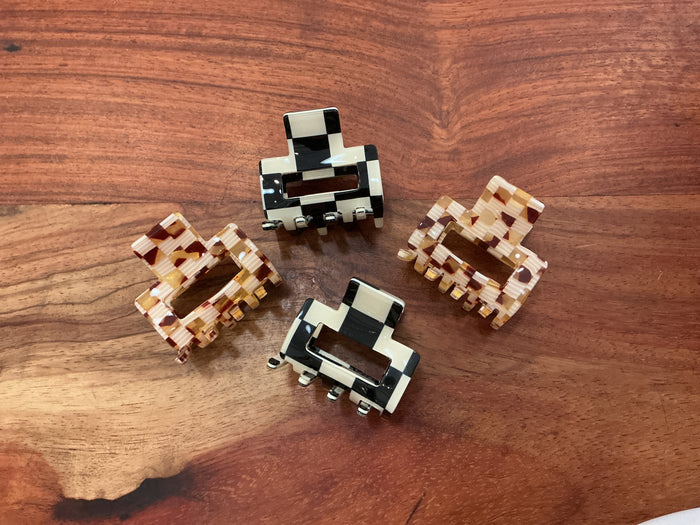 Small Checker Hair Claw Clip
